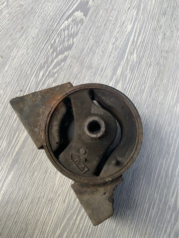 Подушка (опора) двигуна, задня 11320BM500 NISSAN