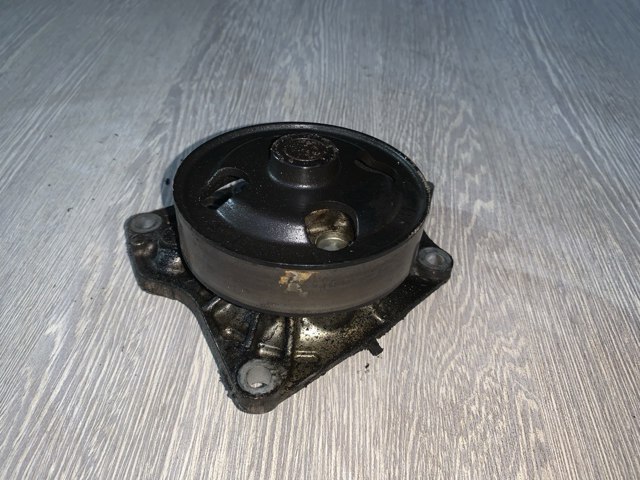 Помпа охолодження Ford Mondeo 5