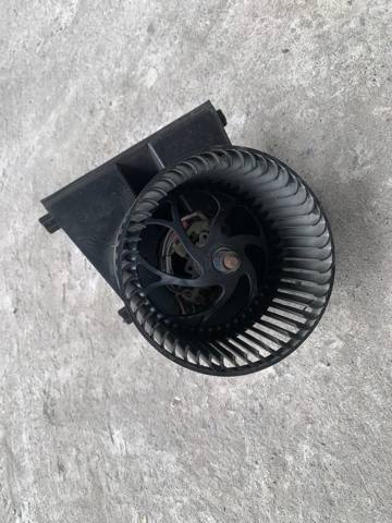 Електродвигуни (електродвигун обігрівача) або розетка причепа штепсельная 1J1819021A VAG