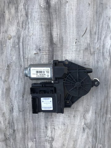 Мотор склопідйомника дверей передніх, правих 1T0959702D VAG