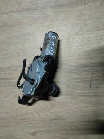 Двигун склоочисника заднього скла 2038200542 MERCEDES