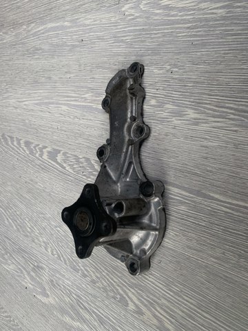 Помпа охолодження 210104M526 NISSAN