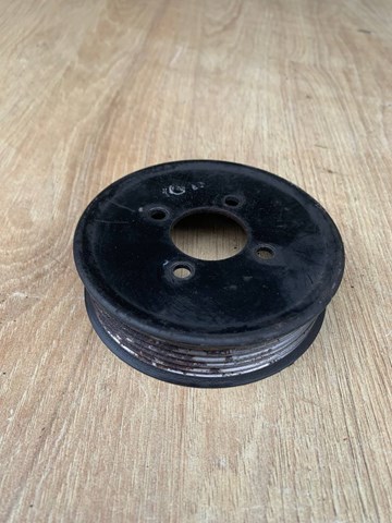 Водяний насос 25181636 GM