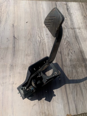 Педаль гальма 328001H105 HYUNDAI