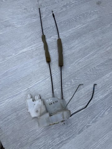 Замок дверей водія 61032AG110 SUBARU