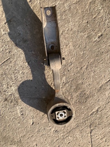 Задня подушка двигуна 6Q0199851AJ VAG