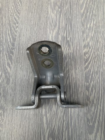Петля передніх дверей, лівою 824202J000 NISSAN