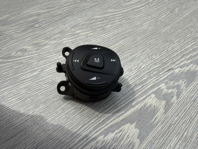 Блок кнопкових перемикачів кермового колеса AM5T14K147CA FORD