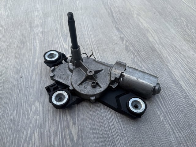 Склоочисник дверей задка BV6117K441AA FORD