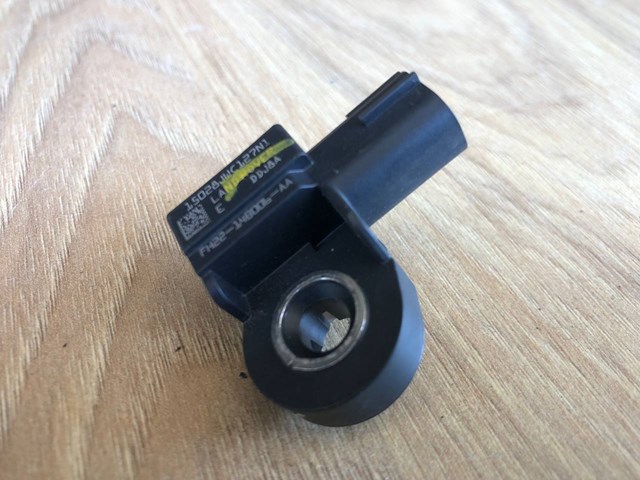 Датчик Ейрбег передній FH2214B006AA LAND ROVER