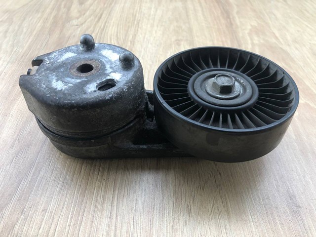 Натяжна планка поліклинового ременя LR035493 LAND ROVER