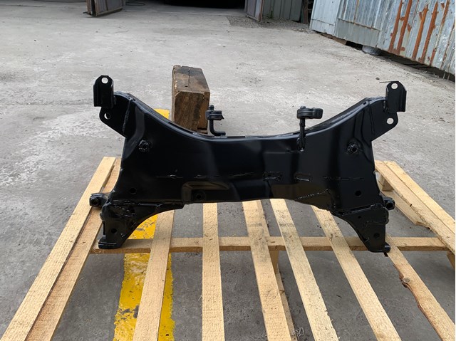 Підрамник передньої підвіски MR510285 MITSUBISHI