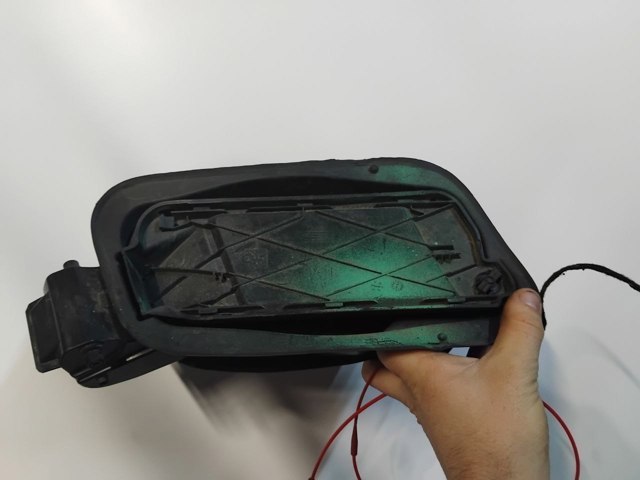 Заливна горловина бензобака 4K8809906 VAG