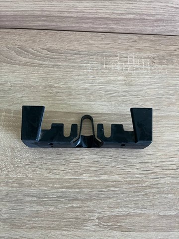 Кронштейн замку капоту KD5356627 MAZDA