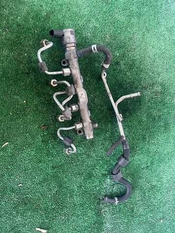 Регулятор тиску палива 04L130764C VAG