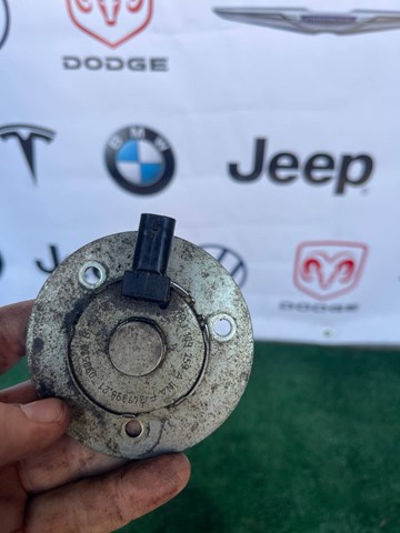 Клапан електромагнітний положення (фаз) розподільного валу 06J109259A VAG