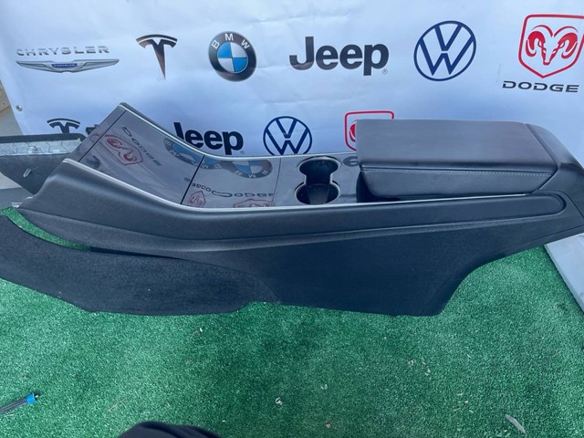 Борода торпеди 108790000E Tesla Model