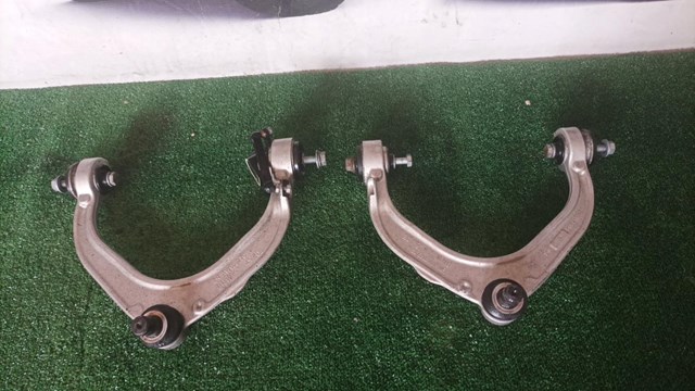 Важіль передньої підвіски верхній, лівий 31126863785 BMW