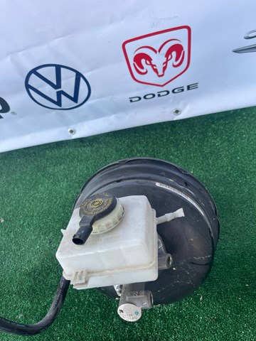 Бачок головного гальмівного циліндру 34336771718 BMW