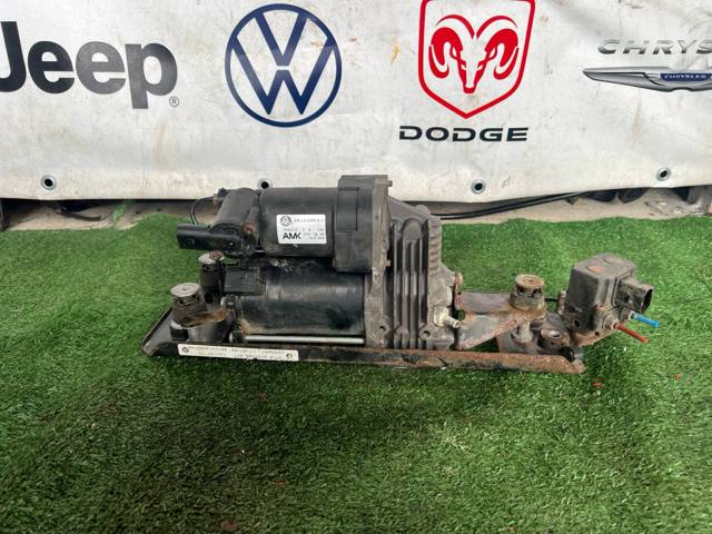 Компресор підкачки амортизаторів 37106785505 BMW