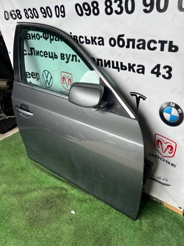 Пасажирські передні двері 41517202340 BMW
