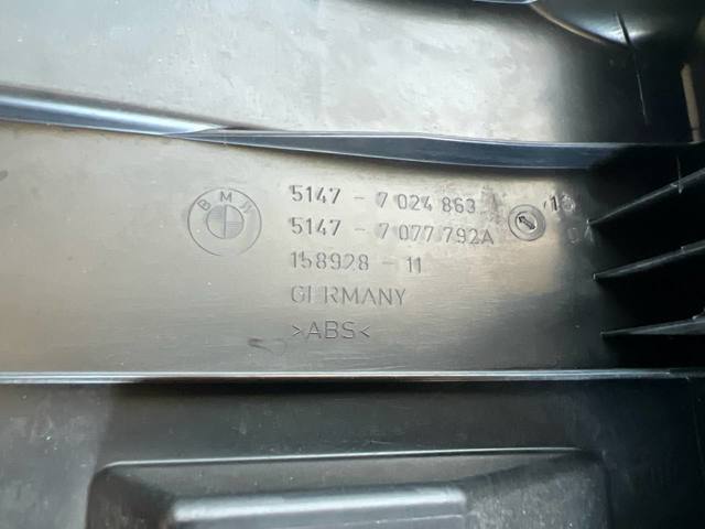 Облицювання задньої панелі багажника 51477024863 BMW