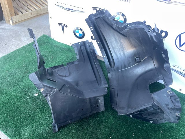 Підкрилок переднього крила, лівий задній 51717169413 BMW
