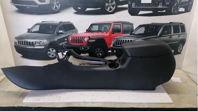 Центральна консоль торпеди 5SF14DX9AB CHRYSLER