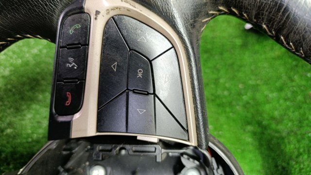 Блок кнопкових перемикачів кермового колеса 5UX06LXHAA CHRYSLER