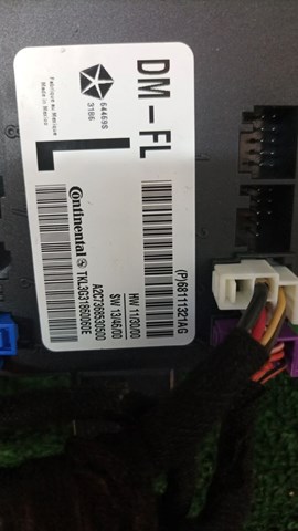 Блок комфорту передніх дверей 68111321AG CHRYSLER