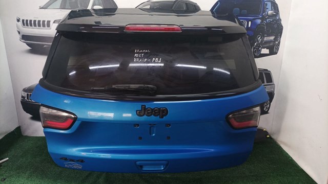 Задні двері багажника 68242348AA CHRYSLER