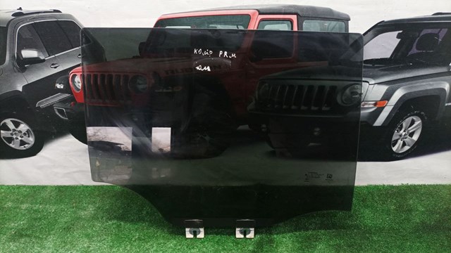 Вікно задніх дверей 68243938AB CHRYSLER