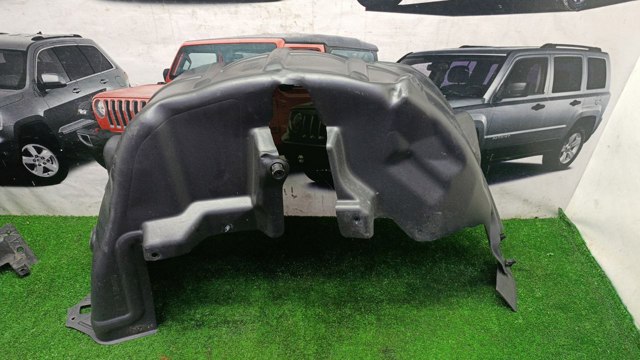 Підкрилок заднього крила, лівий 68287925AD CHRYSLER