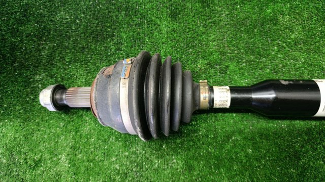 Привід правий 68289652AA CHRYSLER
