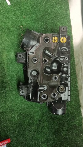 Коробка фільтра 68567273AA CHRYSLER