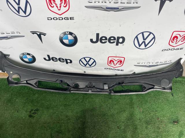 Решітка двірників 7180743 BMW