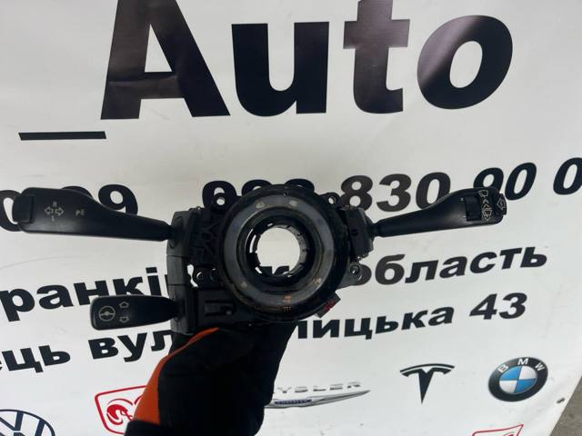 Перемикач підрульовий, центральна частина 8375398 BMW