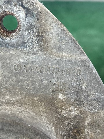 Кріплення переднього амортизатора A2463230020 MERCEDES