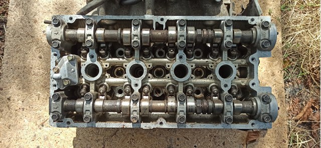 Головка двигуна 2210033210 HYUNDAI