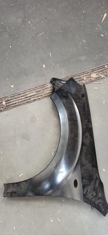 Переднє праве крило 57120SC0409P SUBARU