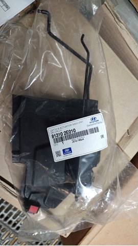 Замок водійських дверей 813102E010 HYUNDAI