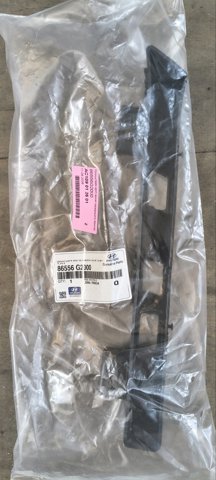 Кронштейн бампера переднього, правий 86556G2000 HYUNDAI