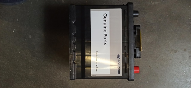 Батарея акумуляторна LP370APE044CH0 HYUNDAI
