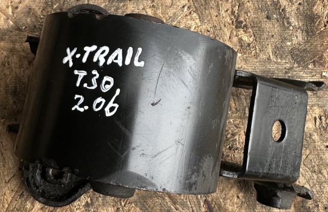 Задня подушка двигуна 113208H800 NISSAN