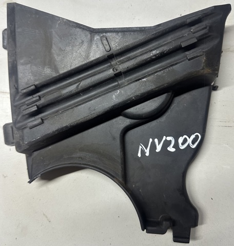 Кожух / кришка / захист ременя ГРМ 135614168R NISSAN