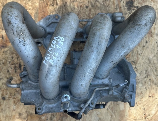Колектор впускний верхній 14010AU300 NISSAN