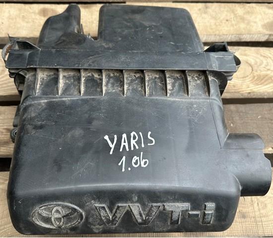 Корпус повітряного фільтра 1770023080 TOYOTA