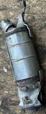Глушник, передня частина 20010BB40A NISSAN