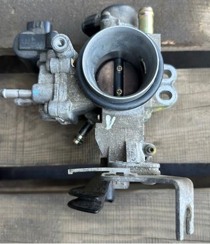 Заслінка повітряна 222100J010 TOYOTA