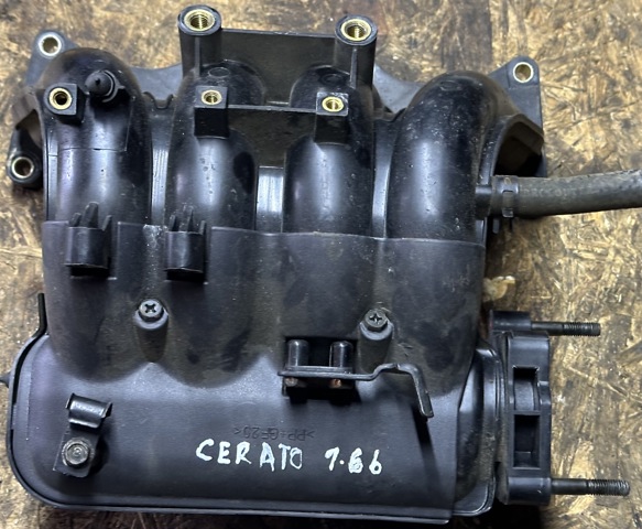 Колектор впускний 2831026673 HYUNDAI